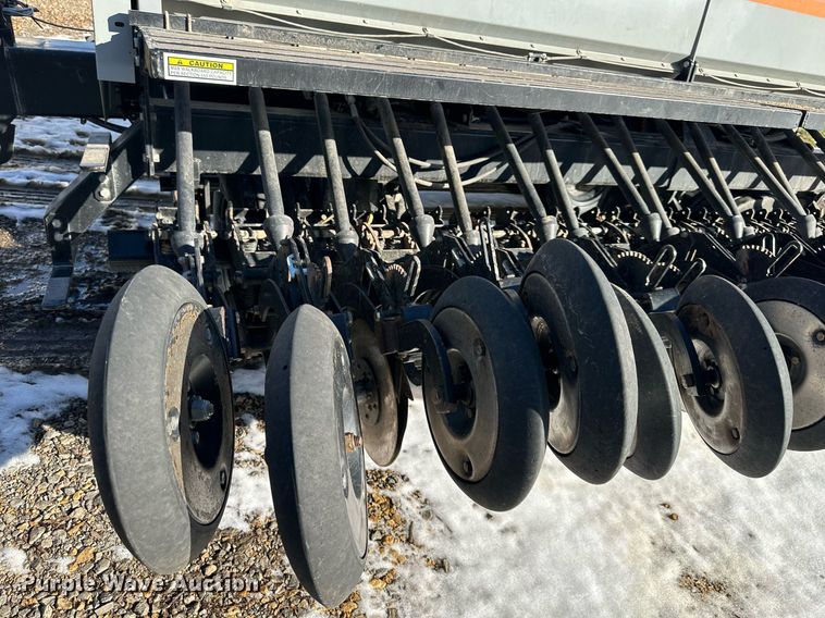 image for item NL9278 CrustBuster 4025 DD40x7.5  grain drill