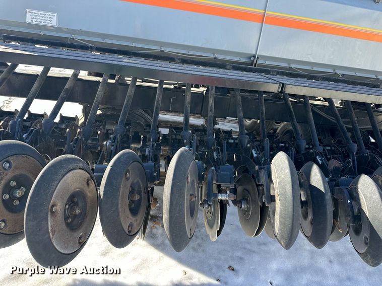 image for item NL9278 CrustBuster 4025 DD40x7.5  grain drill