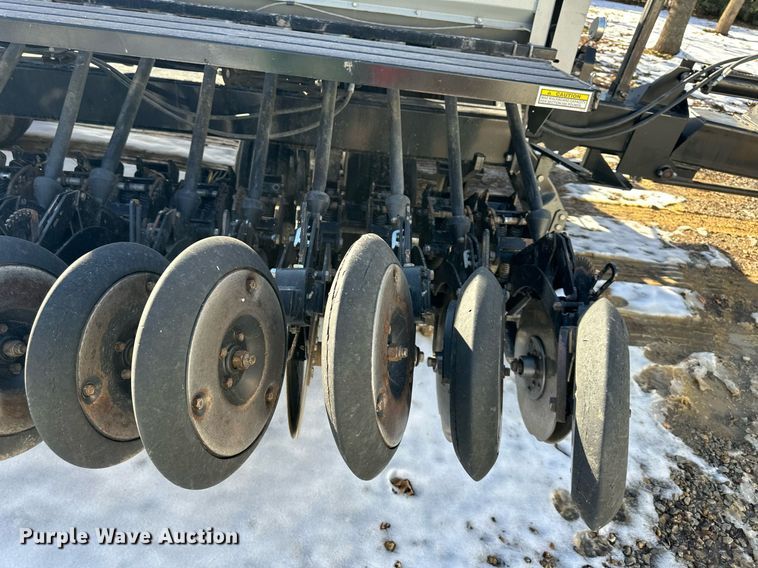 image for item NL9278 CrustBuster 4025 DD40x7.5  grain drill