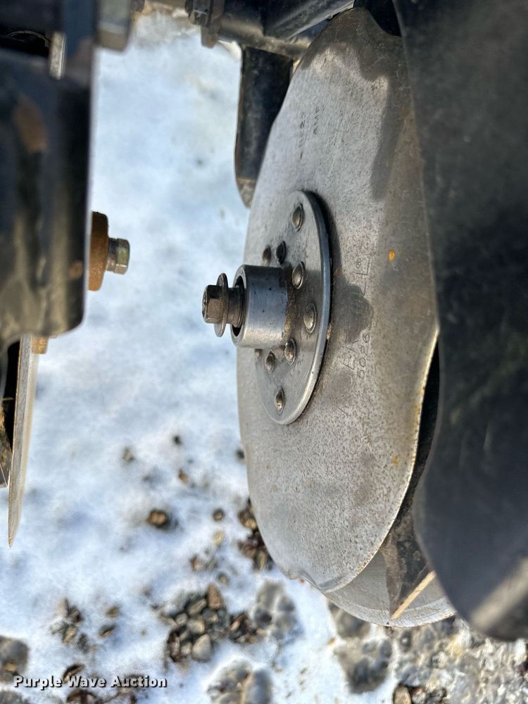 image for item NL9278 CrustBuster 4025 DD40x7.5  grain drill