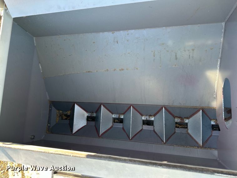 image for item NL9278 CrustBuster 4025 DD40x7.5  grain drill