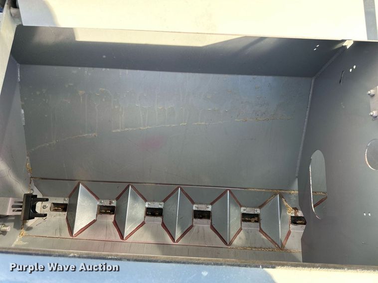 image for item NL9278 CrustBuster 4025 DD40x7.5  grain drill