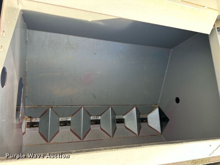 image for item NL9278 CrustBuster 4025 DD40x7.5  grain drill