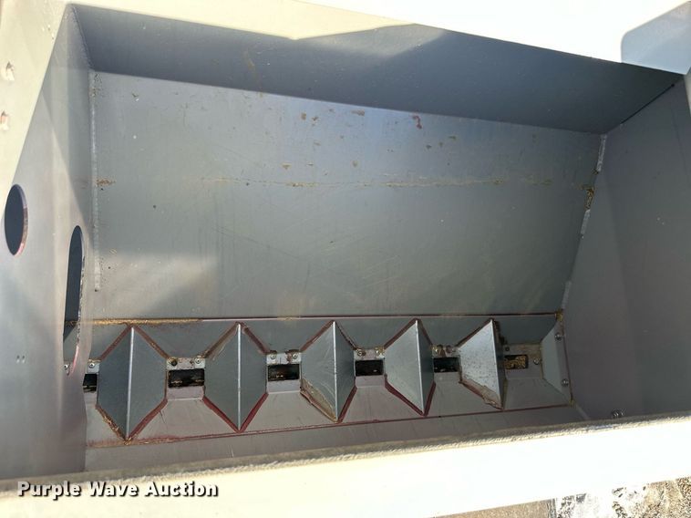 image for item NL9278 CrustBuster 4025 DD40x7.5  grain drill