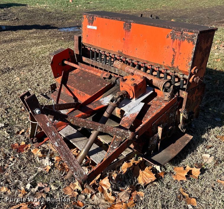 image for item NL9299 Seeder