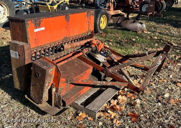 image for item NL9299 Seeder