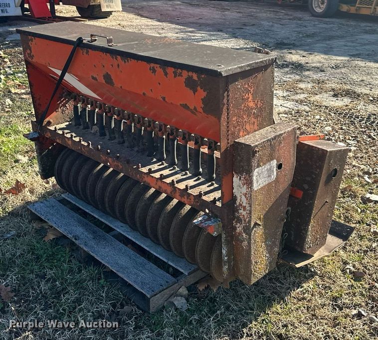 image for item NL9299 Seeder