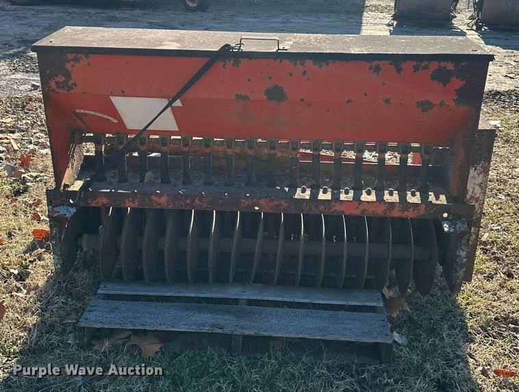 image for item NL9299 Seeder