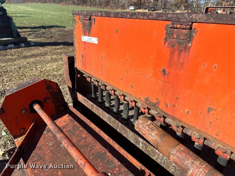 image for item NL9299 Seeder