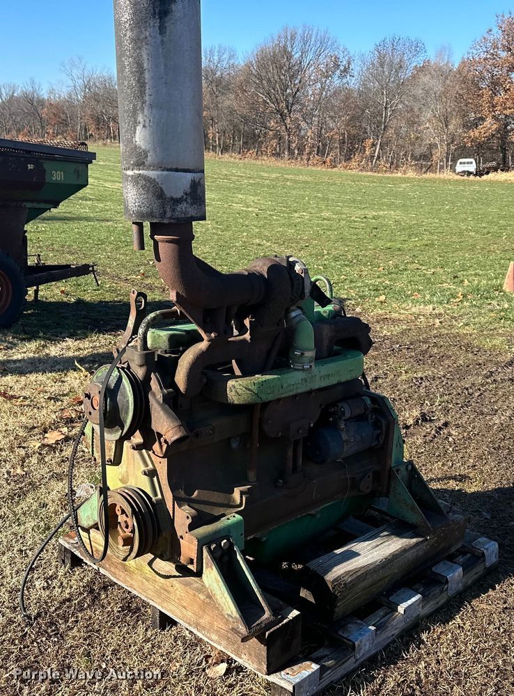 image for item NL9300 John Deere  engine