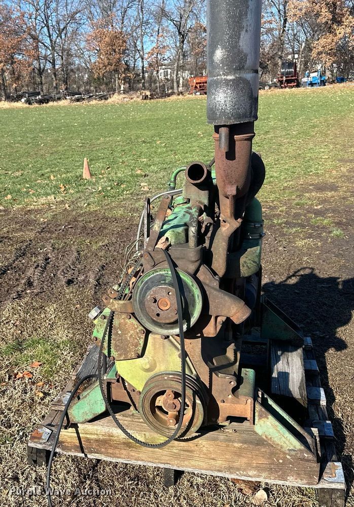 image for item NL9300 John Deere  engine