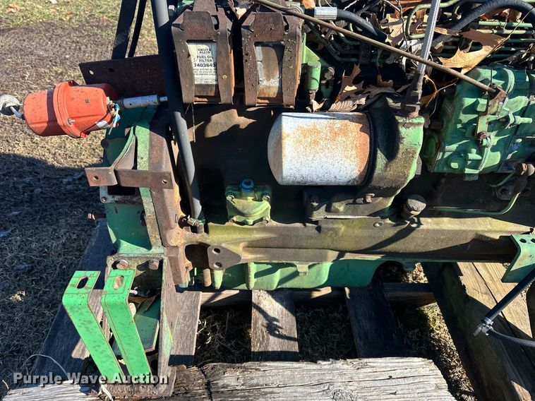 image for item NL9300 John Deere  engine