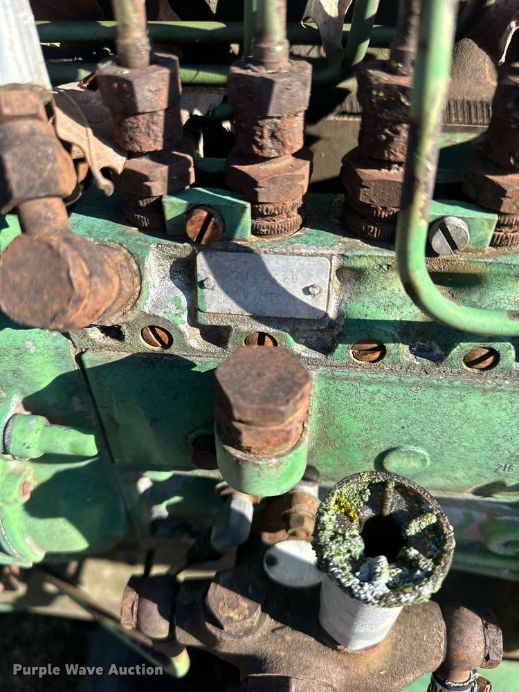 image for item NL9300 John Deere  engine