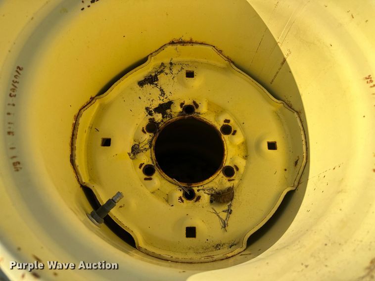 image for item NL9304 (6) John Deere wheels and tires