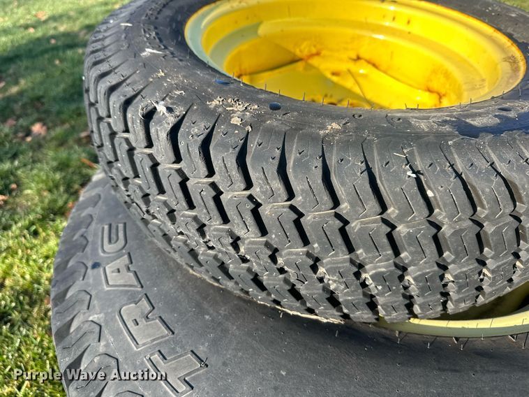 image for item NL9304 (6) John Deere wheels and tires