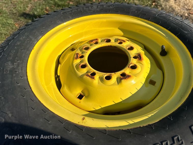 image for item NL9304 (6) John Deere wheels and tires