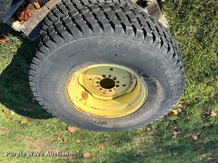 image for item NL9304 (6) John Deere wheels and tires