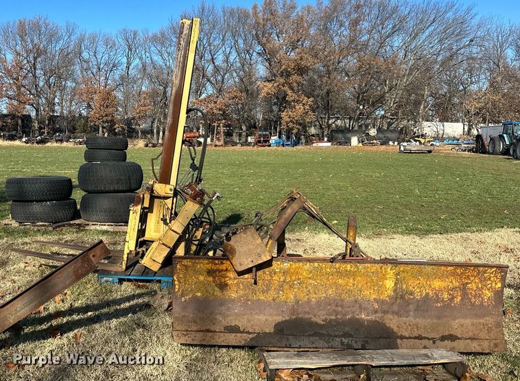 image for item NL9305 Tractor attachments