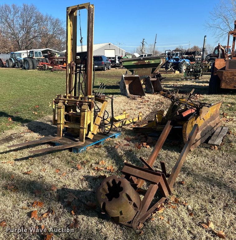 image for item NL9305 Tractor attachments