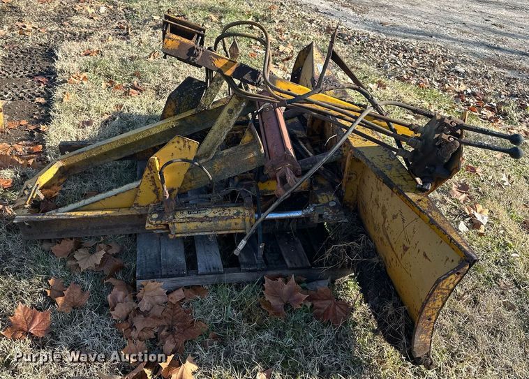 image for item NL9305 Tractor attachments