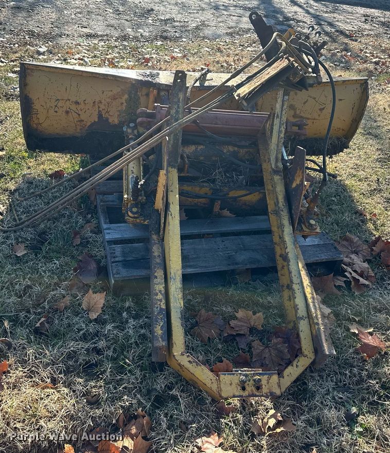 image for item NL9305 Tractor attachments