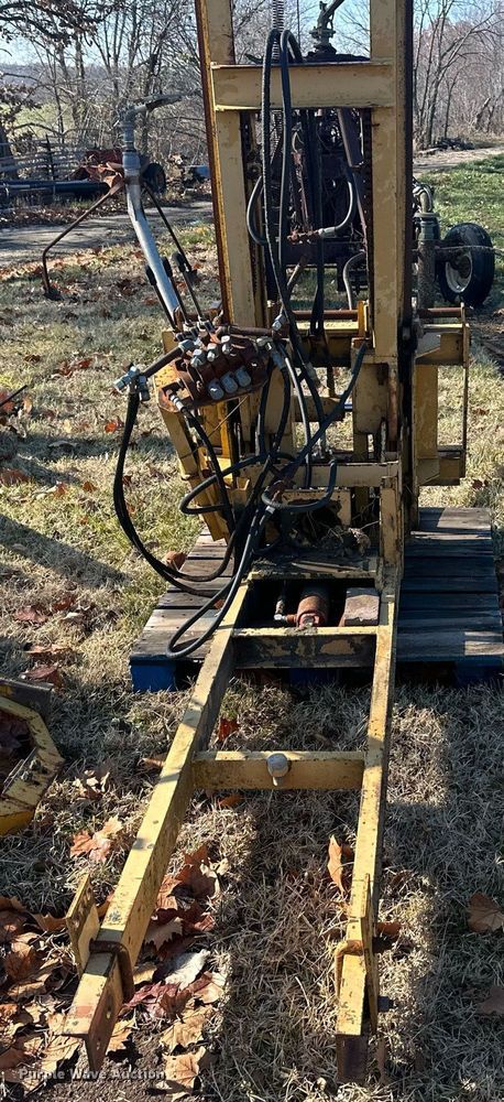 image for item NL9305 Tractor attachments