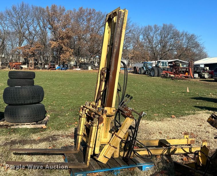 image for item NL9305 Tractor attachments