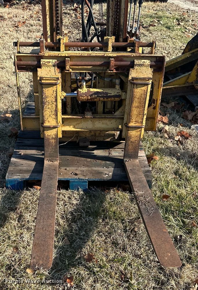 image for item NL9305 Tractor attachments