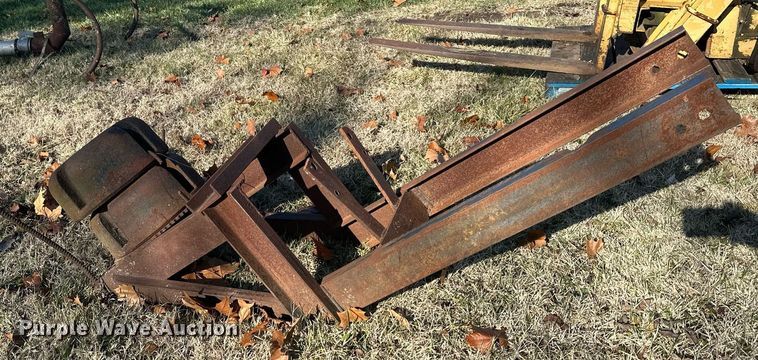 image for item NL9305 Tractor attachments