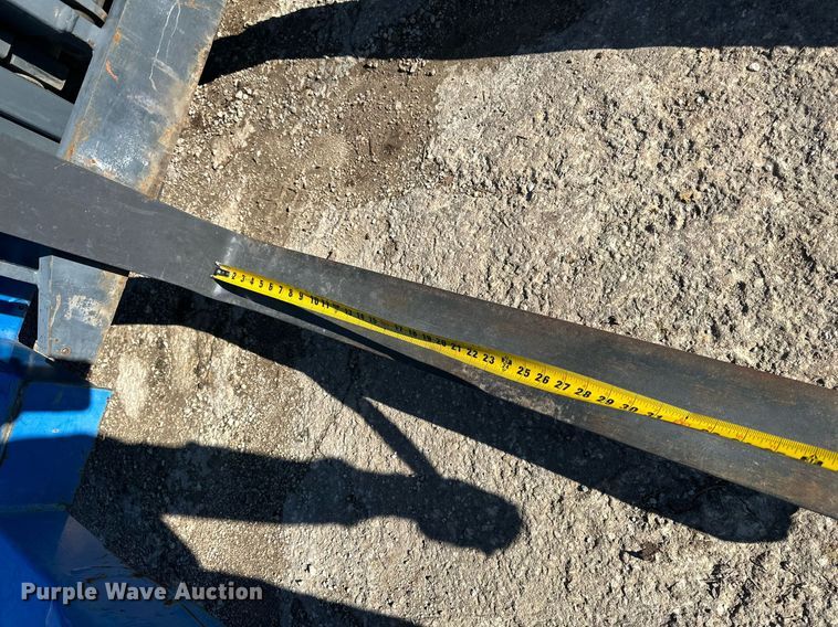 image for item NL9308 1998 Piggy back E33PX  forklift