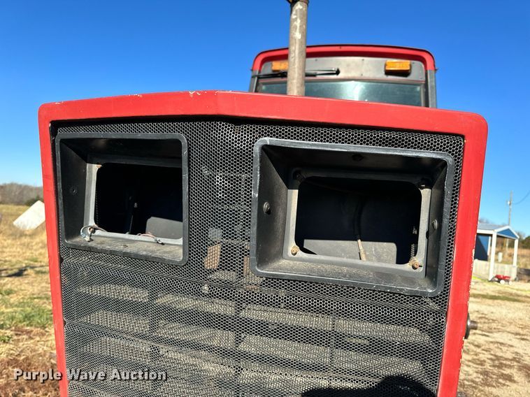 image for item NM9108 1981 International 5088  tractor