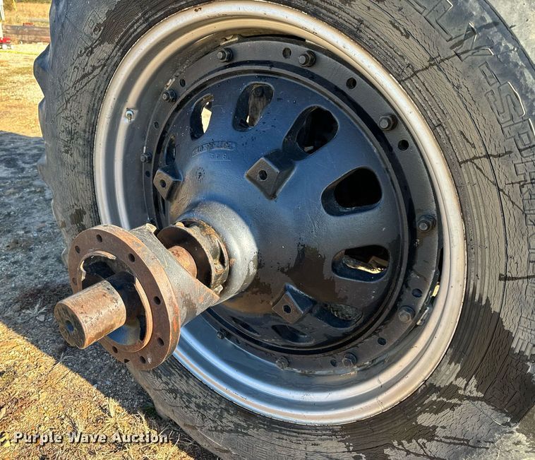 image for item NM9108 1981 International 5088  tractor