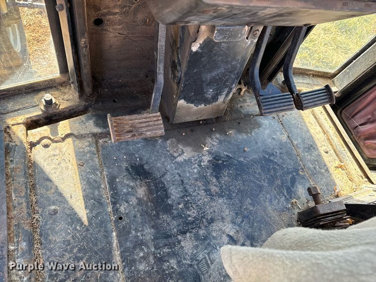 image for item NM9108 1981 International 5088  tractor