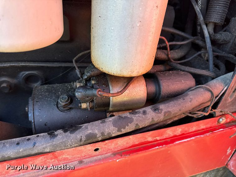 image for item NM9108 1981 International 5088  tractor