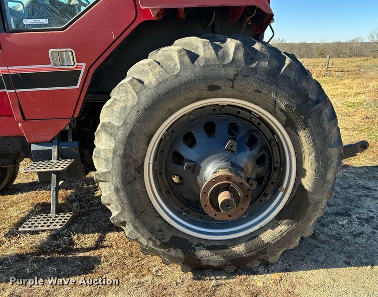 image for item NM9108 1981 International 5088  tractor