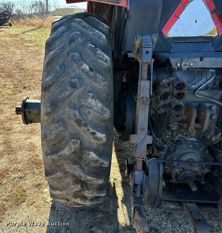 image for item NM9108 1981 International 5088  tractor