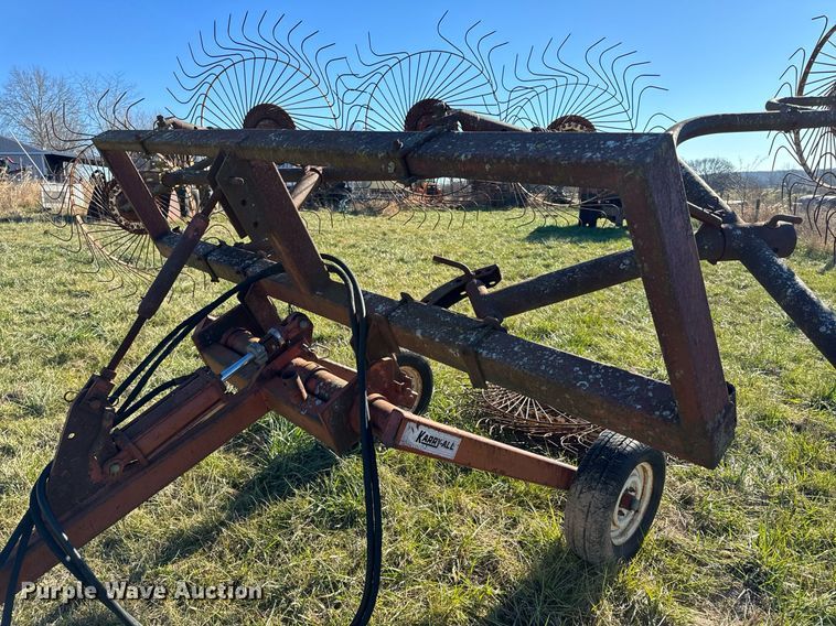 image for item NM9110 Vicon  hay rake