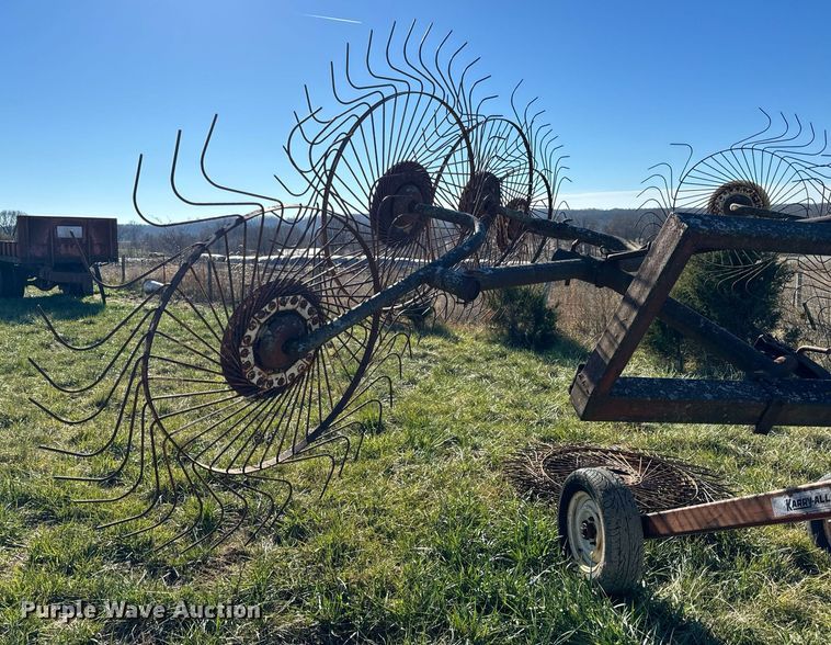 image for item NM9110 Vicon  hay rake