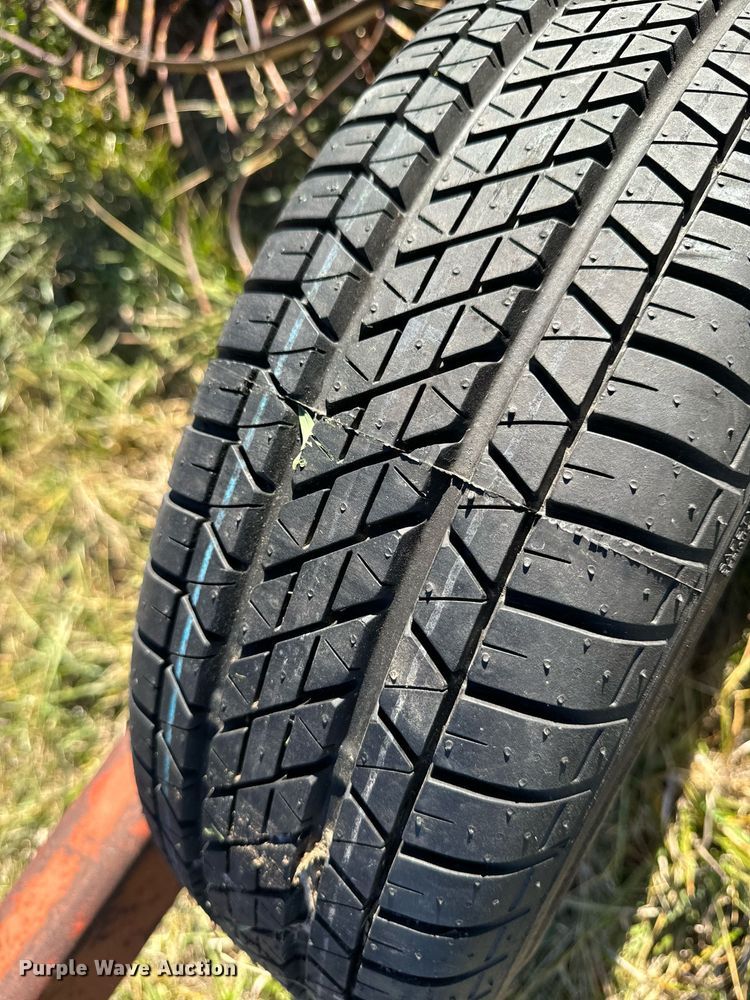 image for item NM9110 Vicon  hay rake