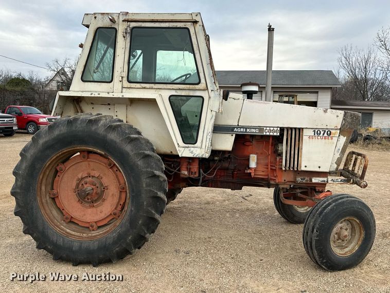 image for item NM9117 Case 1070 tractor