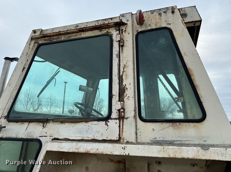 image for item NM9117 Case 1070 tractor