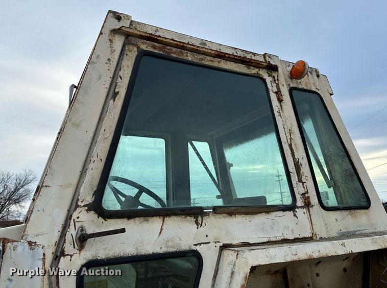 image for item NM9117 Case 1070 tractor