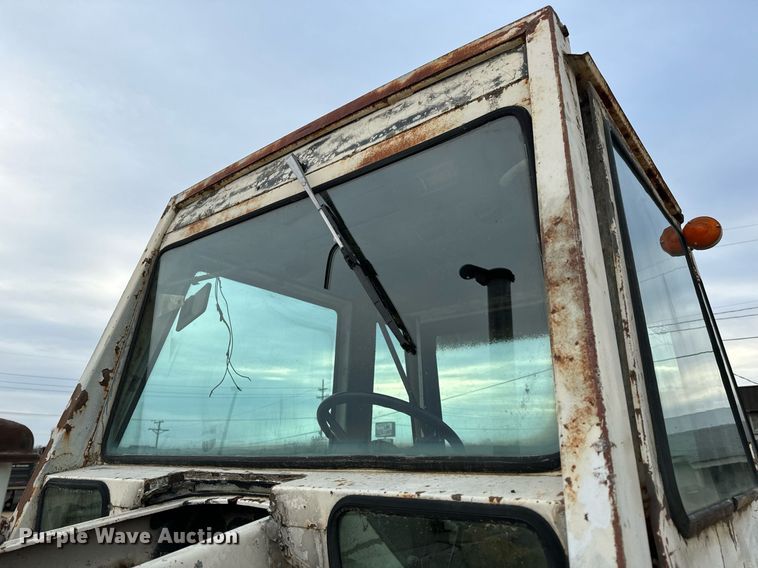 image for item NM9117 Case 1070 tractor