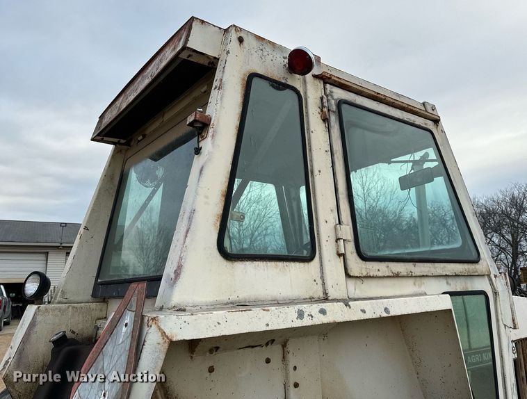 image for item NM9117 Case 1070 tractor