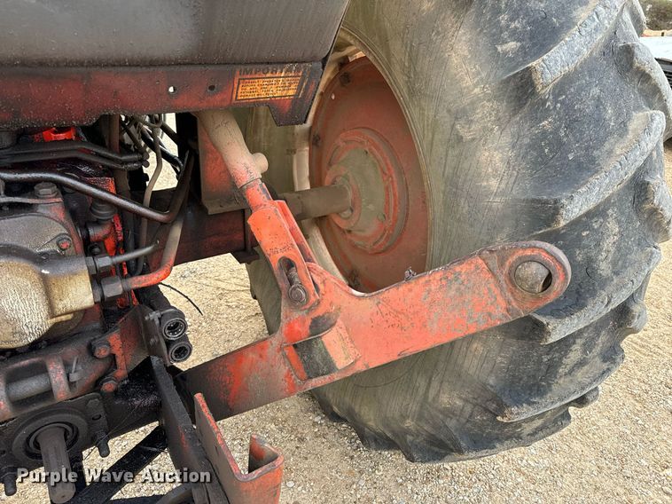 image for item NM9117 Case 1070 tractor