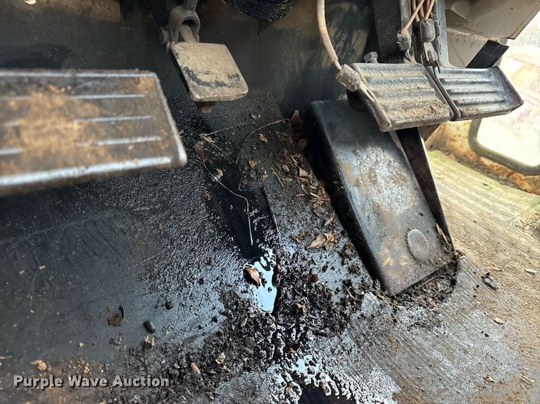 image for item NM9117 Case 1070 tractor