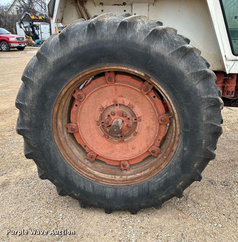 image for item NM9117 Case 1070 tractor