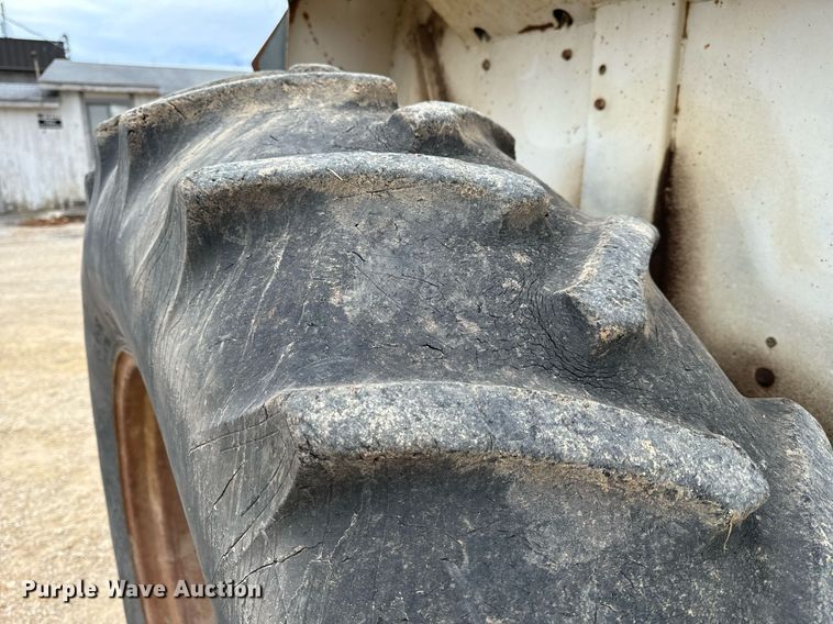 image for item NM9117 Case 1070 tractor