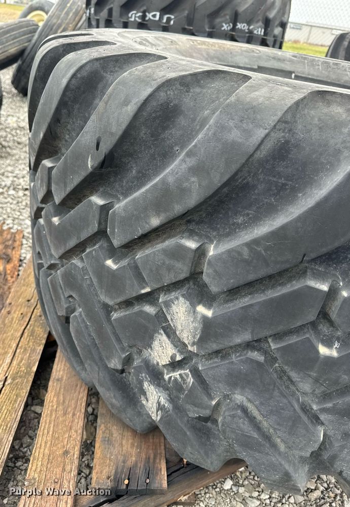 image for item NM9142 Tires