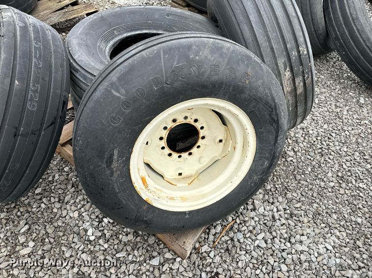 image for item NM9142 Tires